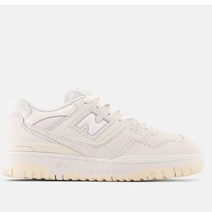 New Balance 550 - Sea Salt with Macadamia Nut and White - Women’s Size 8.5 - New